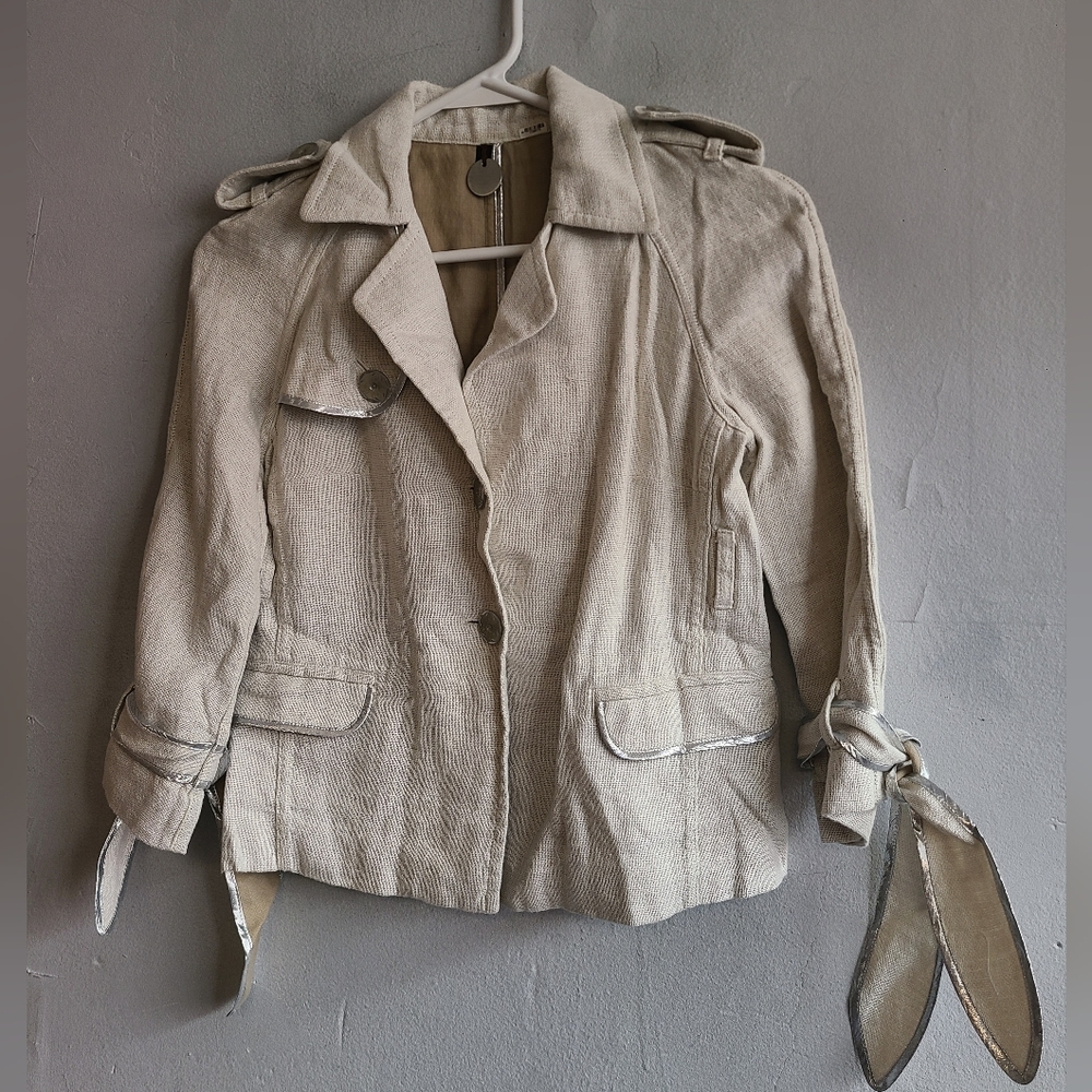 Women's small 2 beige cream jacket 2 button linen blend Nickel unique belted